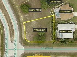 3701 W Gator Cir, Cape Coral, FL 33909