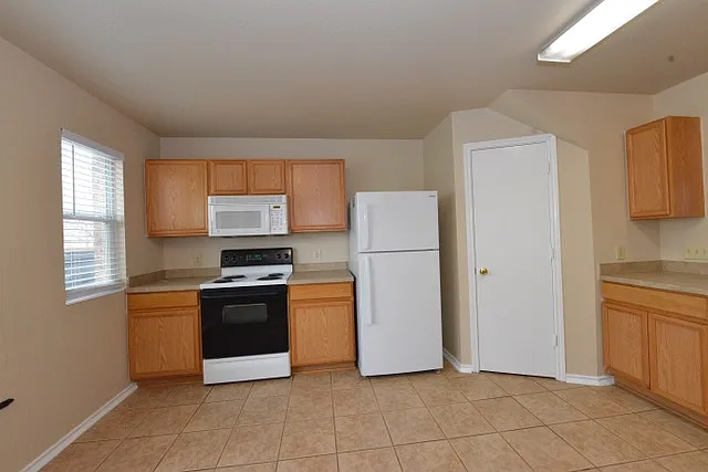 5610 Timber Hvn — Photo 4