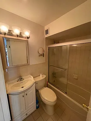 Rented by Ben Bay Realty Co. of Bay Ridge | media 9