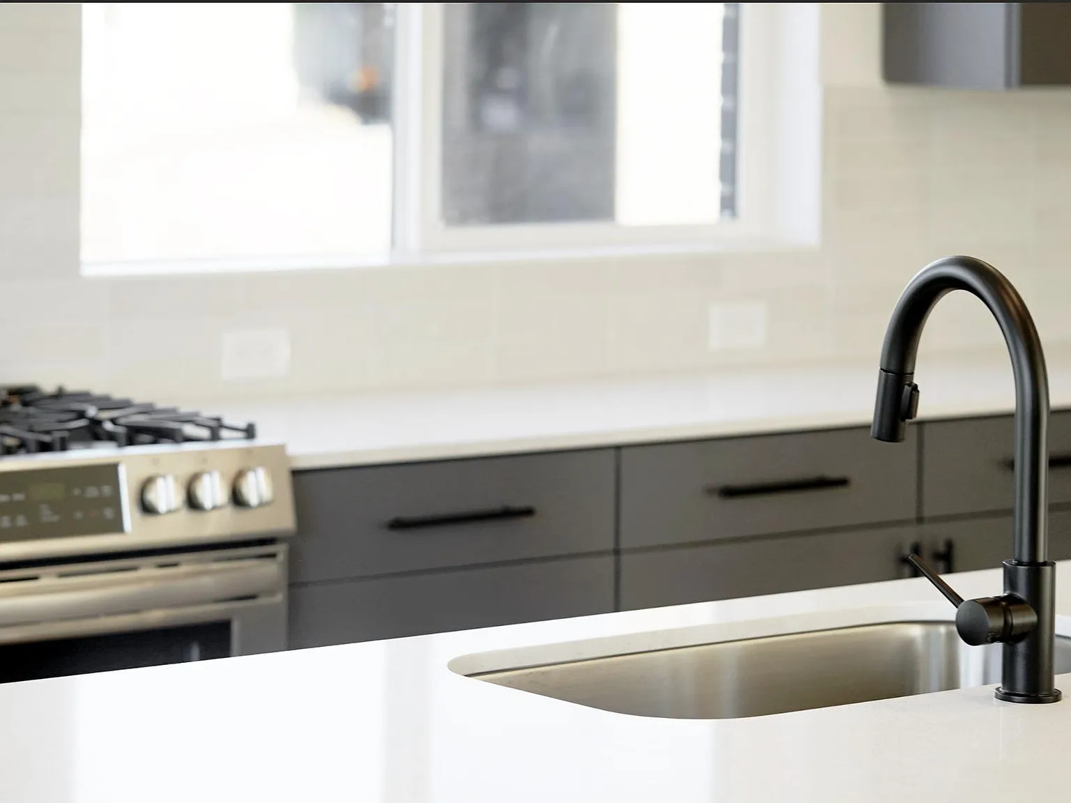 2055 S Main St — Photo 4