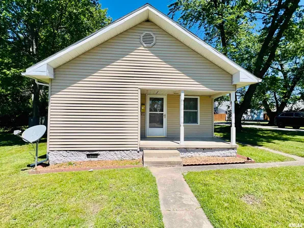 106 E Finucane St, Marion, IL 62959