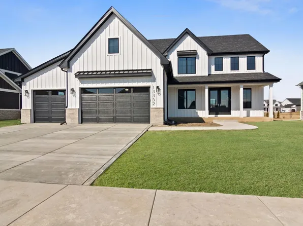 9560 Fescue Dr, Saint John, IN 46373