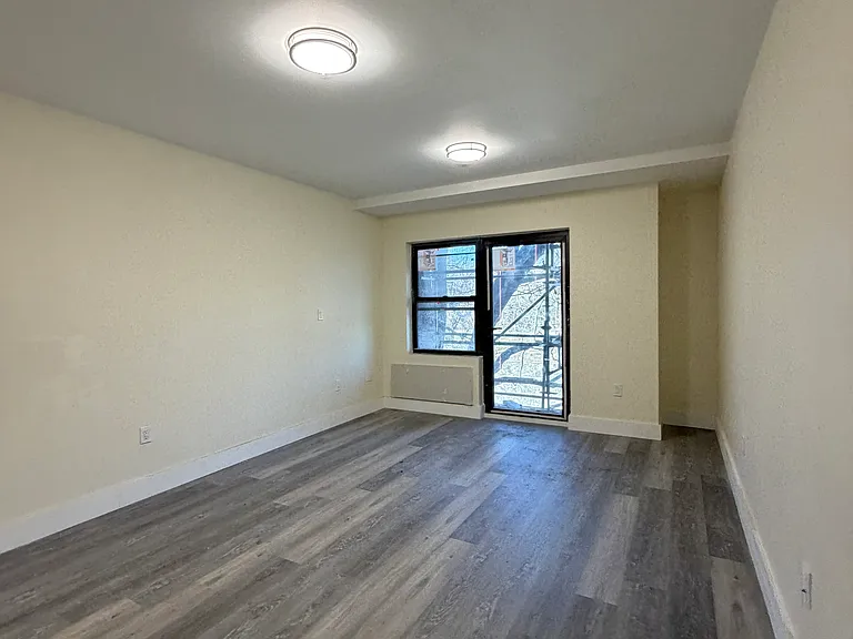 2512 Bronx Park E #B — Photo 19