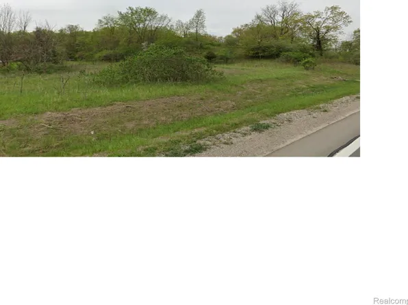 0 White Lake Rd, White Lake, MI 48386