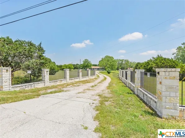 8400 Old 195, Florence, TX 76527