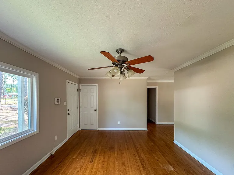 7228 Ainsley St — Photo 3