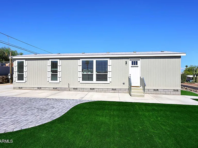 13004 N 19th Pl — Photo 3