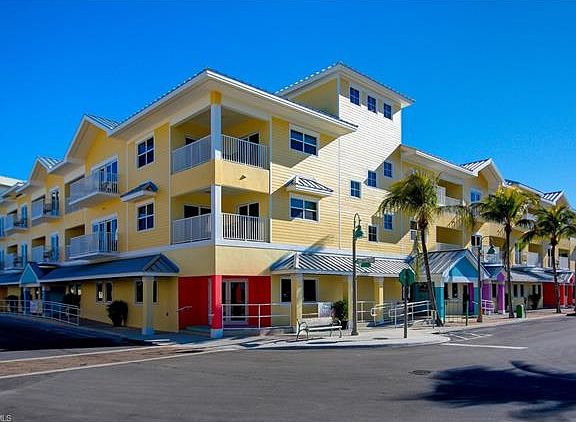2nd image of 450 Old San Carlos Blvd #201
