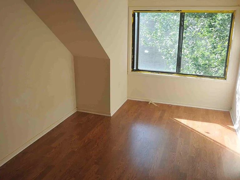 Forest View Pl — Photo 5