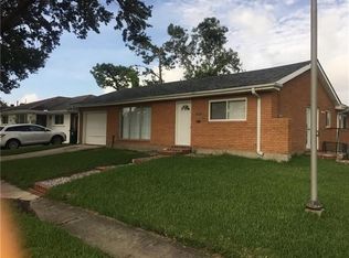 4674 Wright Rd, New Orleans, LA 70127