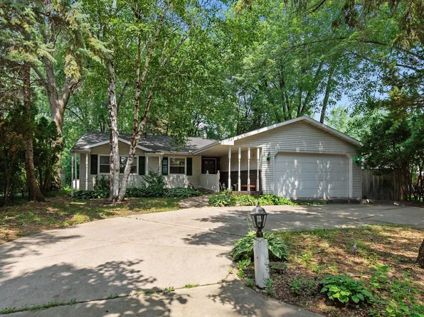 840 W SOUTH PARK AVENUE, Oshkosh, WI 54902