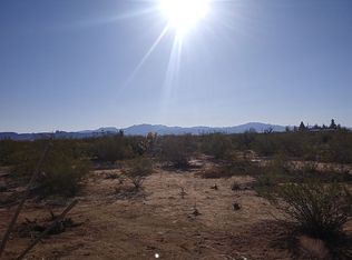 932 S Glen Canyon Rd, Golden Valley, AZ 86413