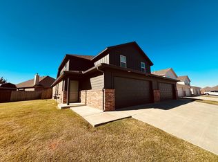 10808 NW 119th St, Yukon, OK 73099