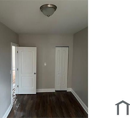 2nd image of 8356 S Mackinaw Ave