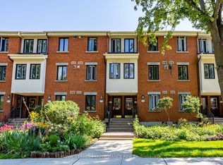 233 Mart Cir #59, Ottawa, ON K1K 4K2