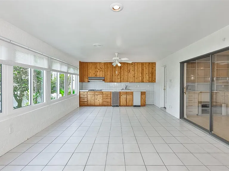 929 Symphony Isles Blvd — Photo 25