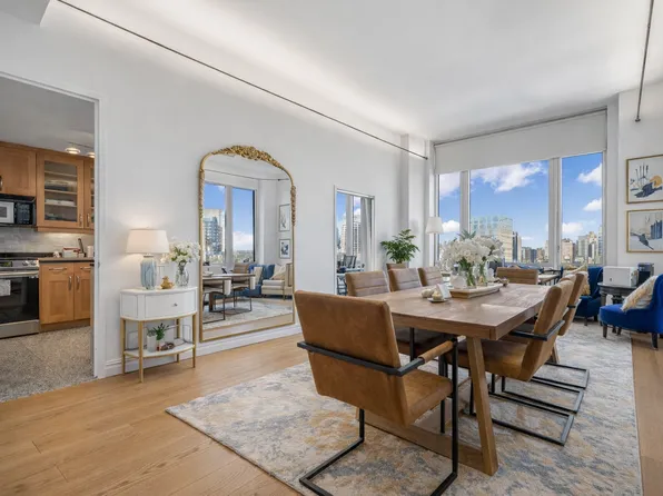 401 East 60th Street image 1 of 23