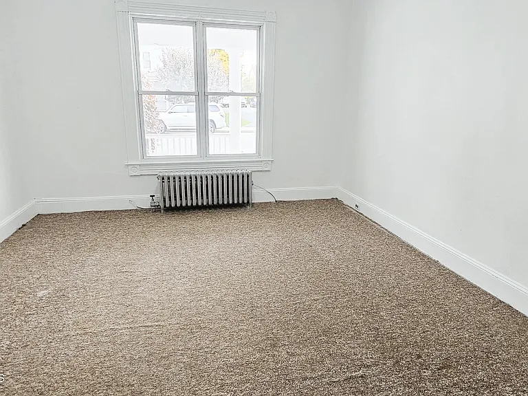 128 S Rebecca Ave — Photo 3