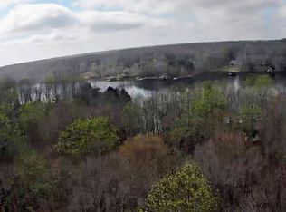 2 Kentucky Springs Rd, Bumpass, VA 23024