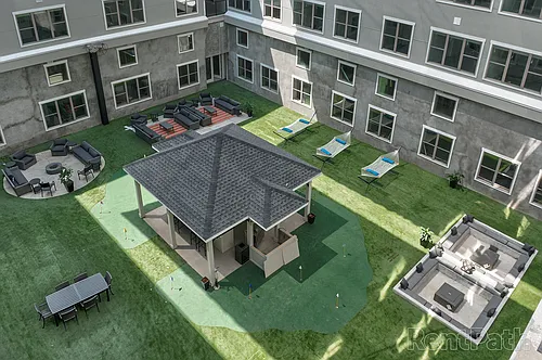 The Henry Lofts Photo 1