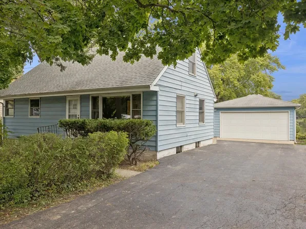 33541 N Greentree Rd, Grayslake, IL 60030