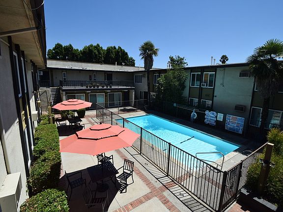 3rd image of 7350 Kester Ave APT 209