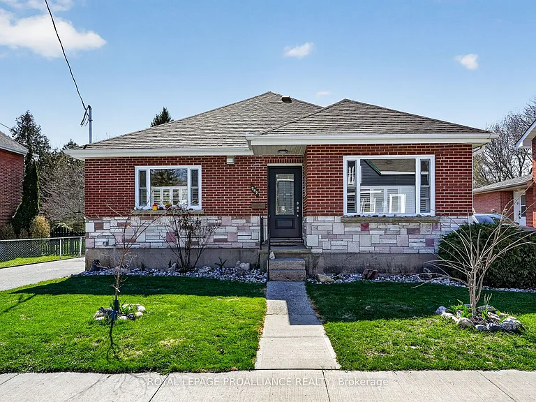 387 Mathew St — Photo 1
