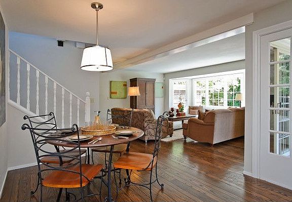 2nd image of 608 Hurlingham Ave