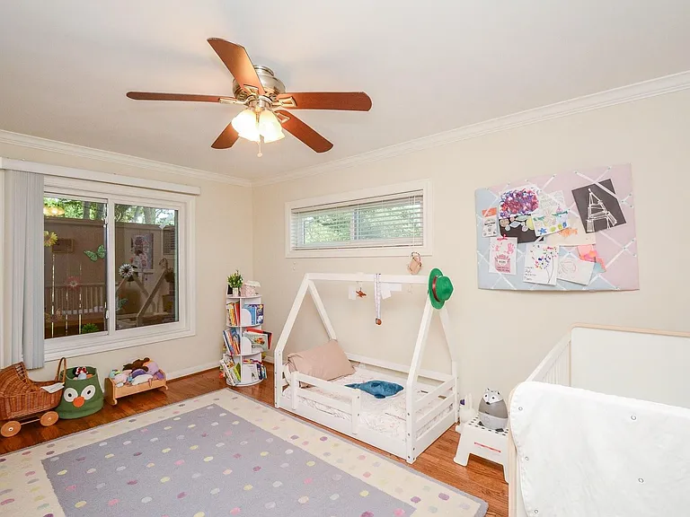 9906 Cedardale Dr — Photo 15