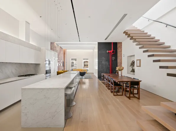 55 Walker Street PH image 2 of 18