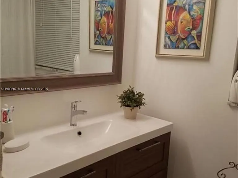 3150 N Palm Aire Dr #801 — Photo 22