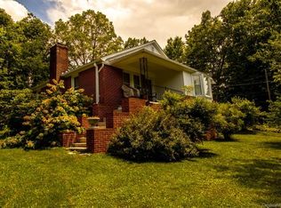 1271 Upper Brush Creek Rd, Fairview, NC 28730