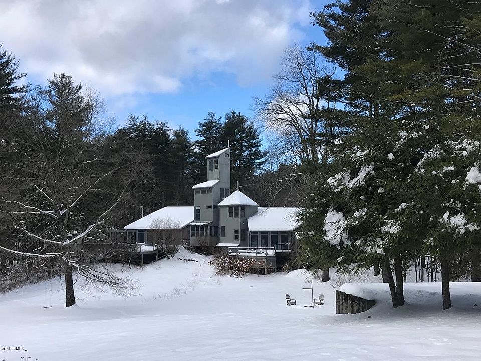 2nd image of 132 Bull Hill Rd