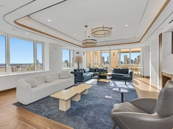 250 East 83rd Street image 11 of 14