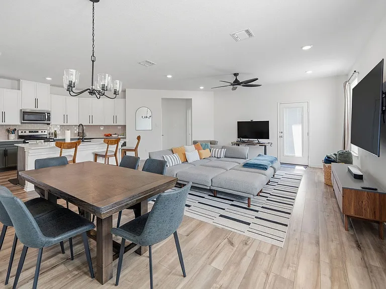 4015 Casita Mia St — Photo 11