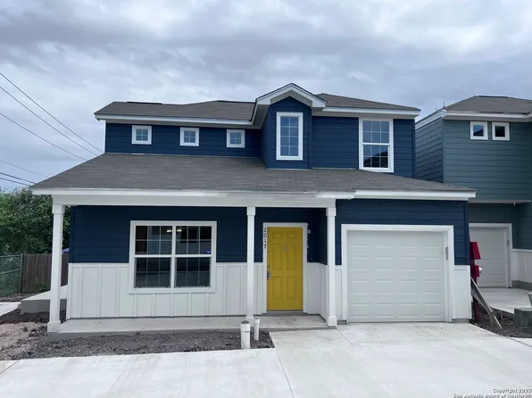 2077 Silver Oak Dr, San Antonio, TX 78213