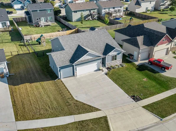 426 Alpha St NW, Bondurant, IA 50035