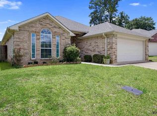 3218 Oakleigh St, Longview, TX 75605