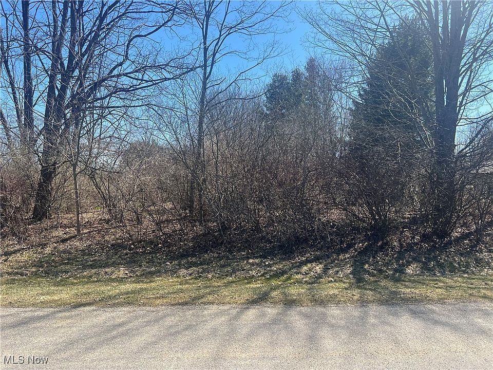 2nd image of 2572 Damvue Dr