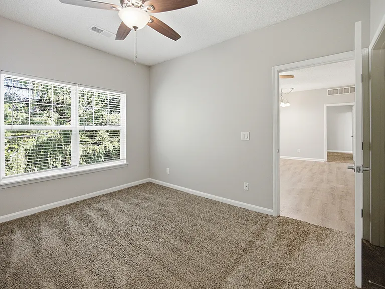 Colts Run-80-Calumet apartment 707