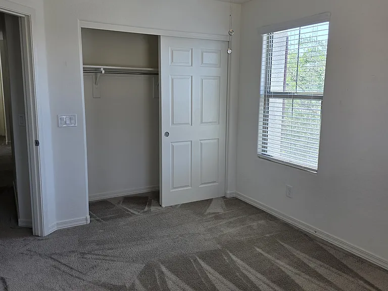 1707 S 82nd Way — Photo 17