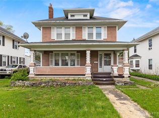 1327 N Limestone St, Springfield, OH 45503