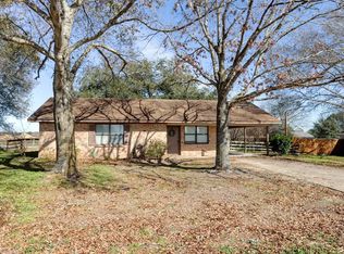 840 W Hacienda Rd, Bellville, TX 77418