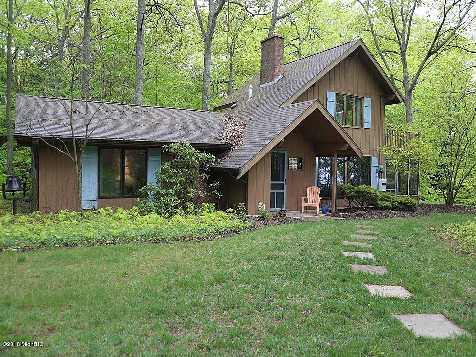 1st image of 1672 Lake Michigan Dr