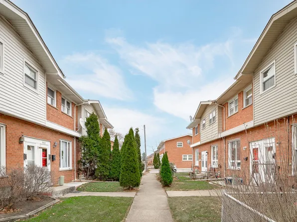 8823 N Grand St, Niles, IL 60714