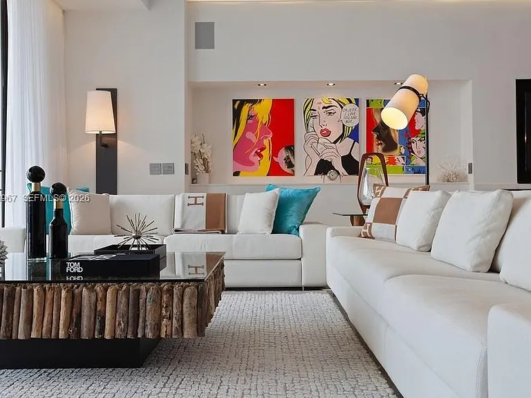 7972 Biscayne Point Cir — Photo 3
