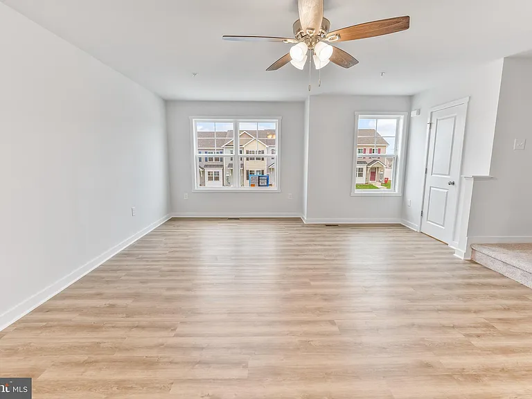 147 Olga Dr — Photo 18