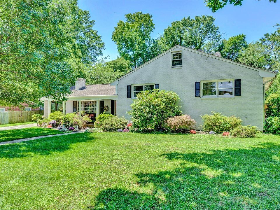 1st image of 4881 Brookwood Dr