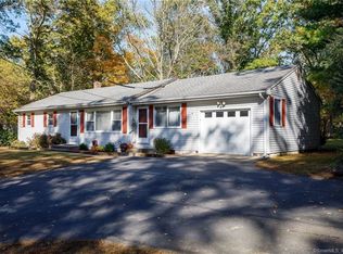 36 Pomfret Landing Rd, Brooklyn, CT 06234