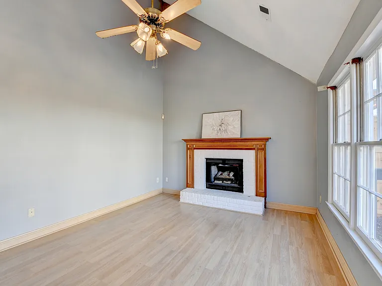 3945 Genoa Ct — Photo 29